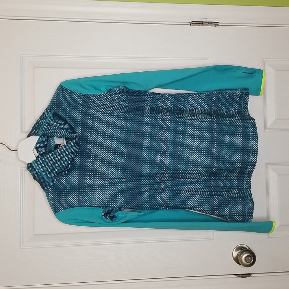 Nike Pro Dri-Fit Long Sleeve Nordic Print Cowlneck Pullover, Women's M